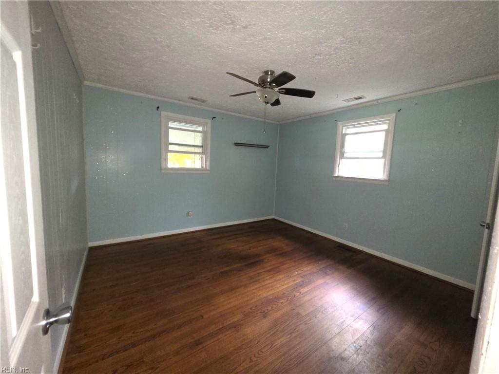 5914 Potomac Ave Property Photo 6