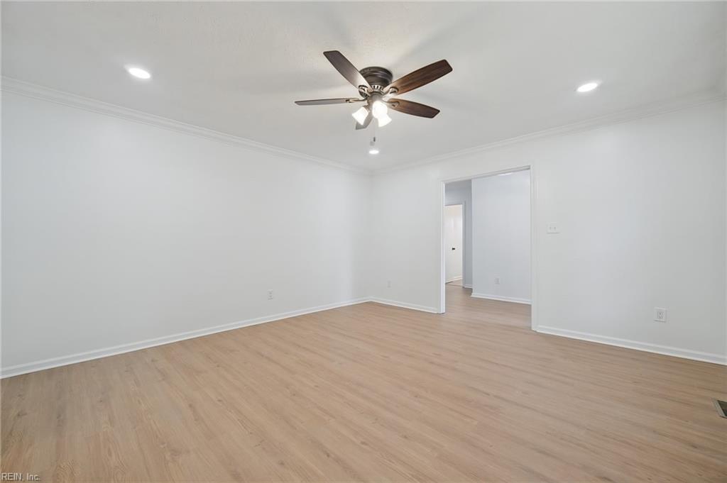 1057 Clipper Dr Property Photo 4