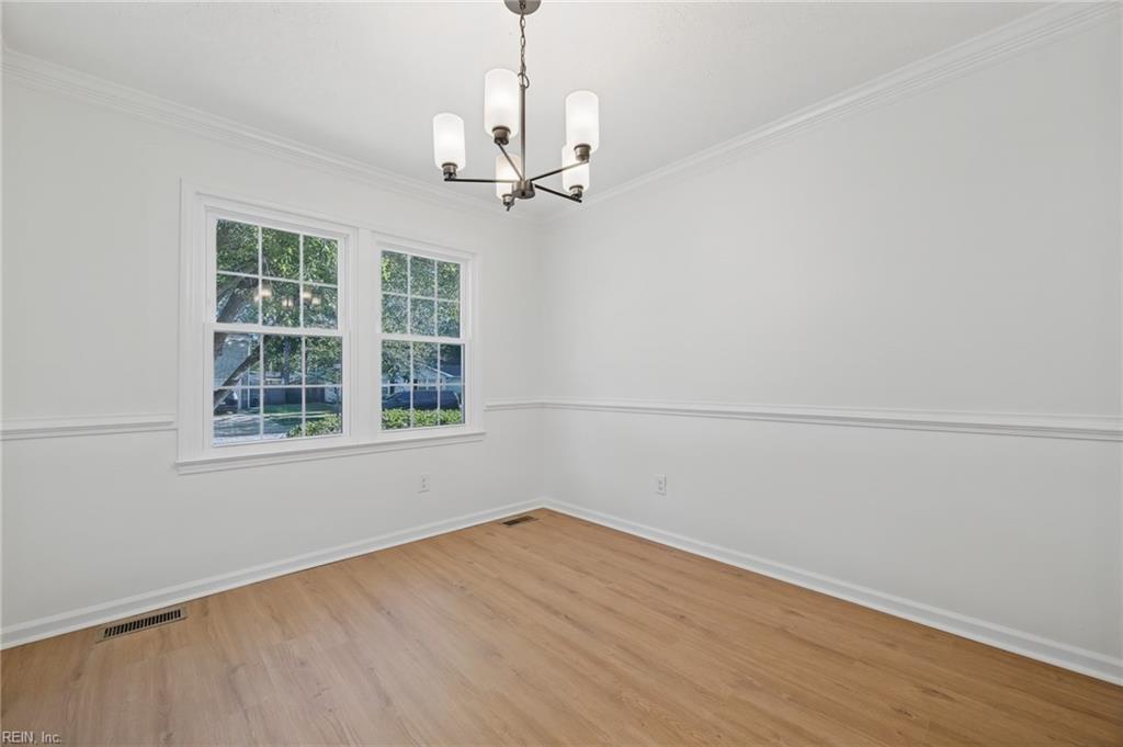 1057 Clipper Dr Property Photo 5