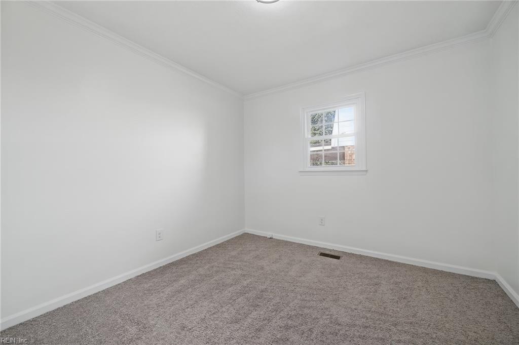 1057 Clipper Dr Property Photo 16
