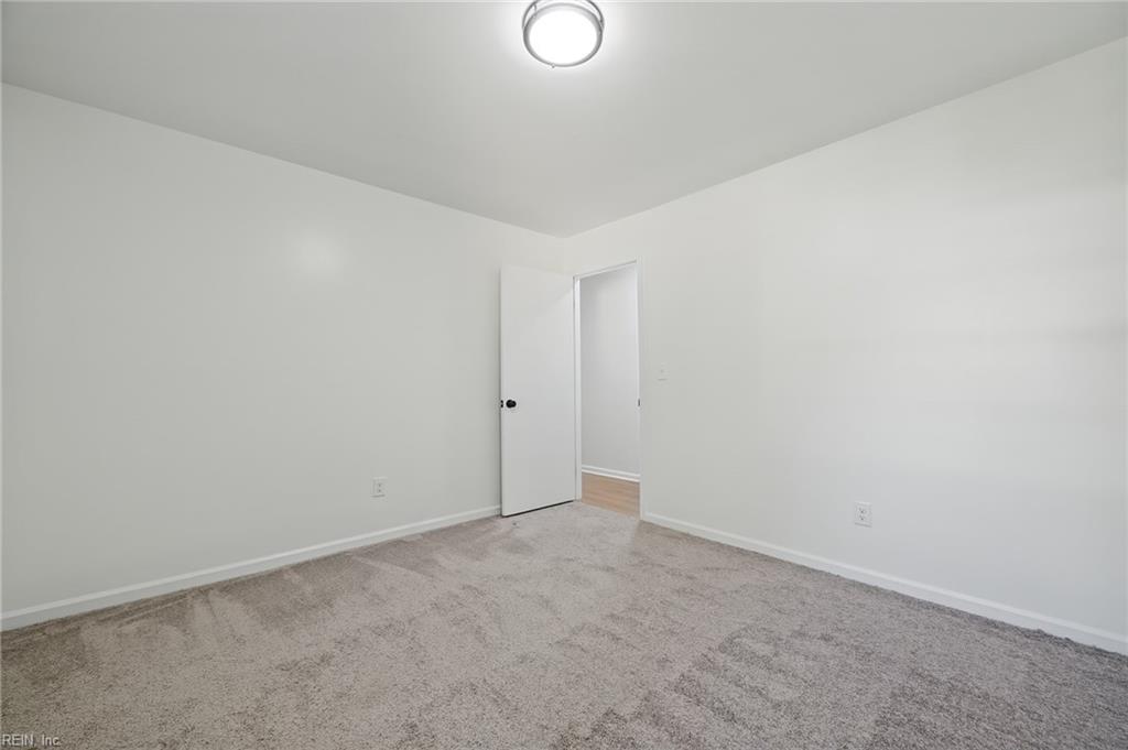 1057 Clipper Dr Property Photo 23