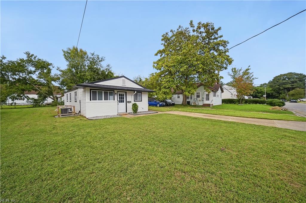 1908 Roanoke Ave Property Photo 17