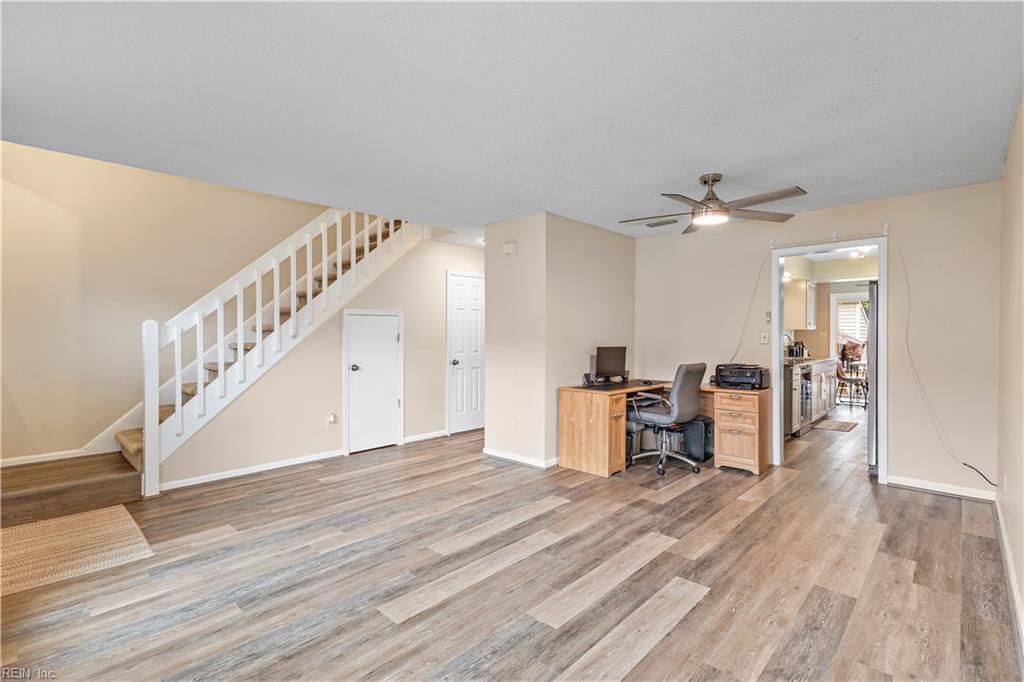 3964 Roebling Ln Property Photo 5