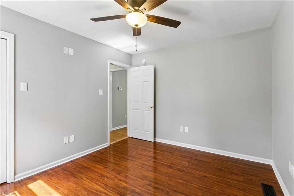 317 Browns Ln Property Photo 11