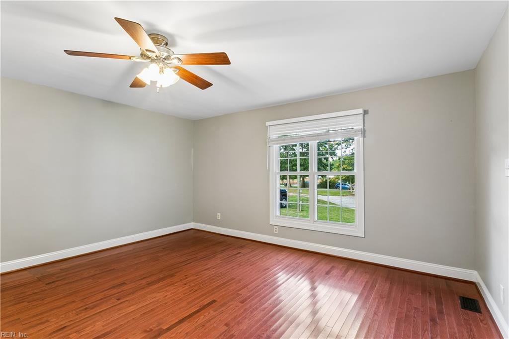 317 Browns Ln Property Photo 22