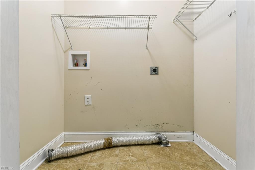 317 Browns Ln Property Photo 23