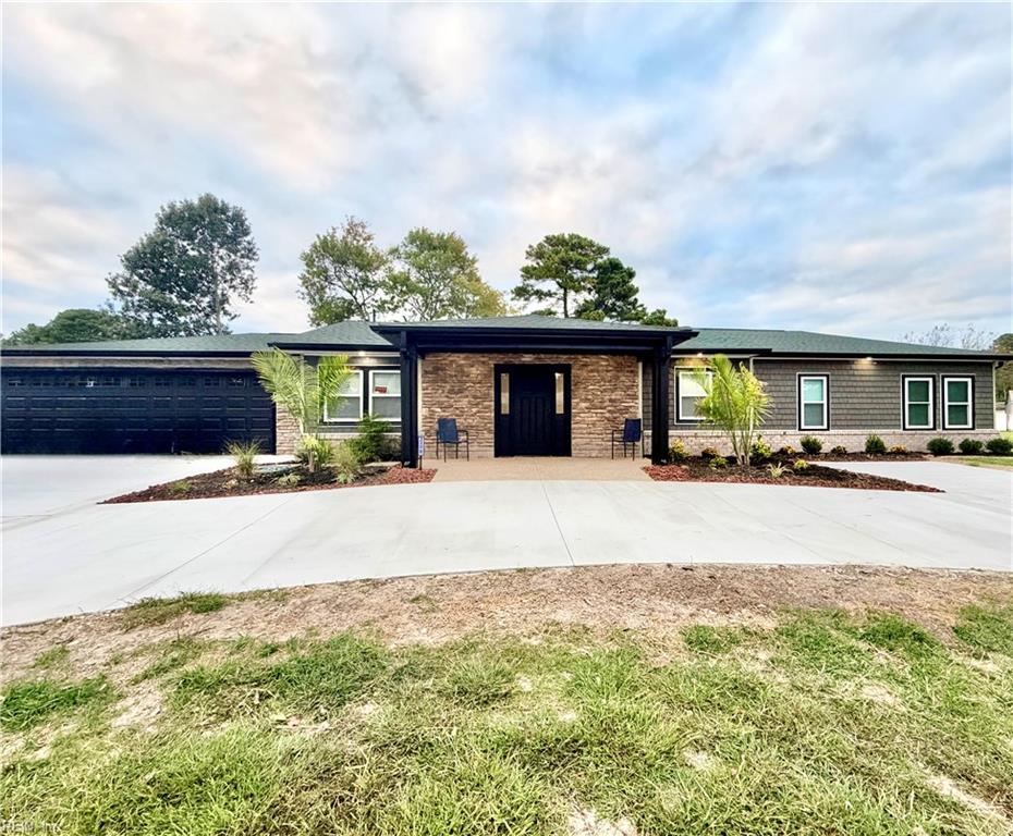 3208 Silina Dr Property Photo 1