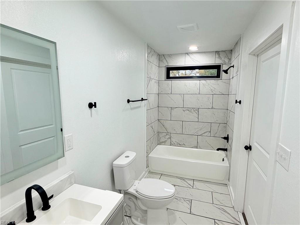 3208 Silina Dr Property Photo 18