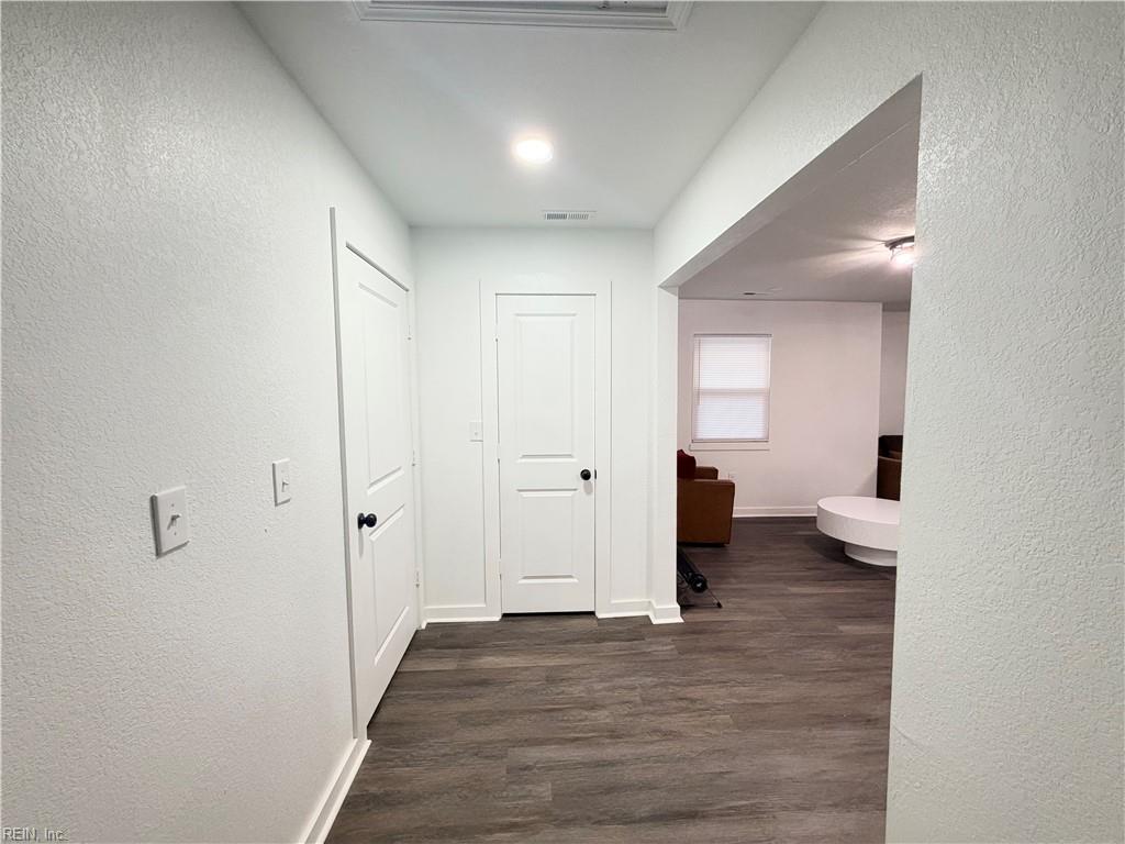 3208 Silina Dr Property Photo 22