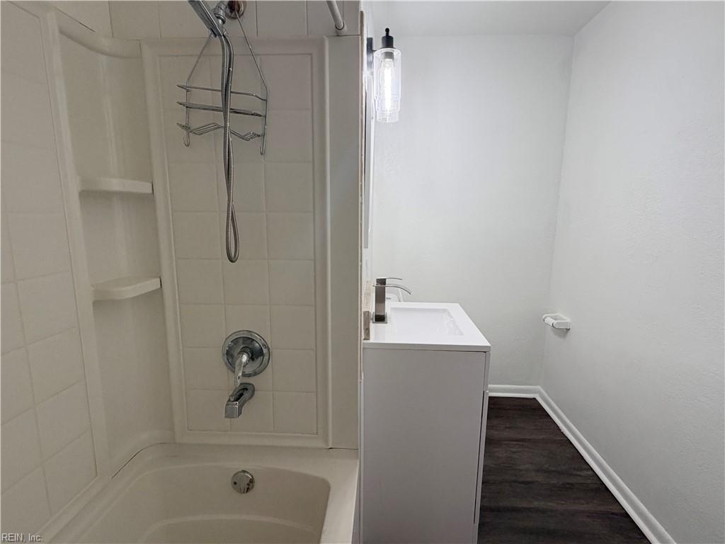 3208 Silina Dr Property Photo 29