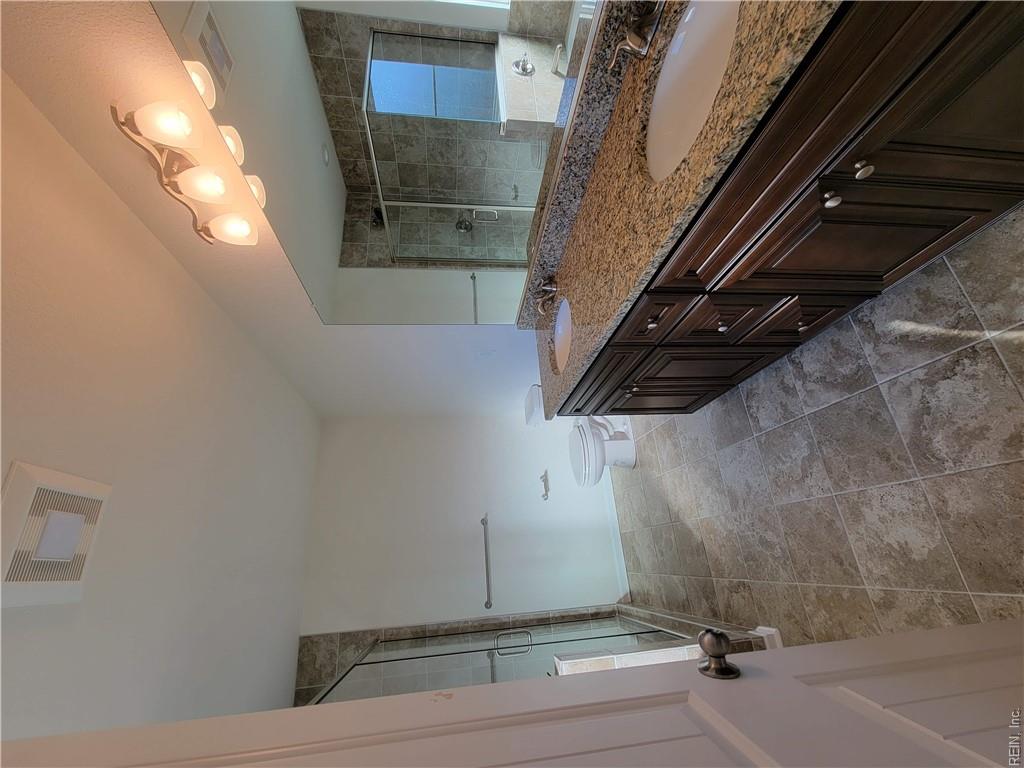 6387 Dove St Property Photo 17