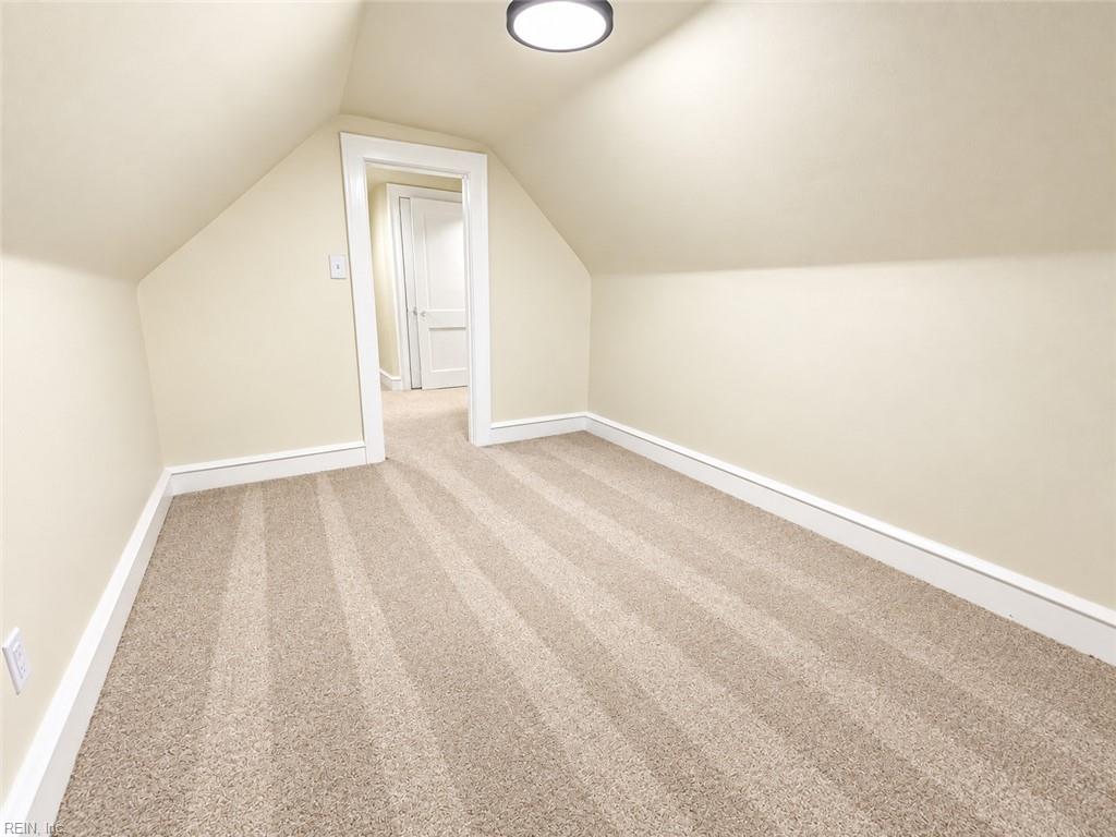 110 Hull St Property Photo 29