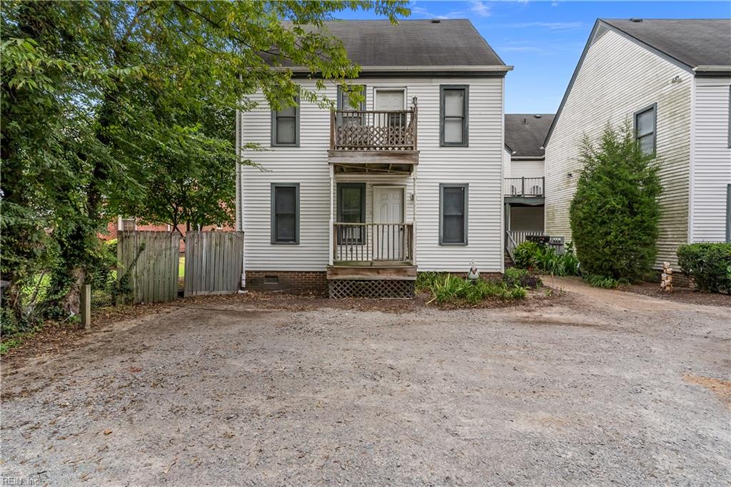 454 Florida Ave Property Photo 2