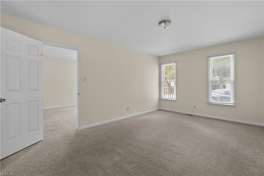 454 Florida Ave Property Photo 15