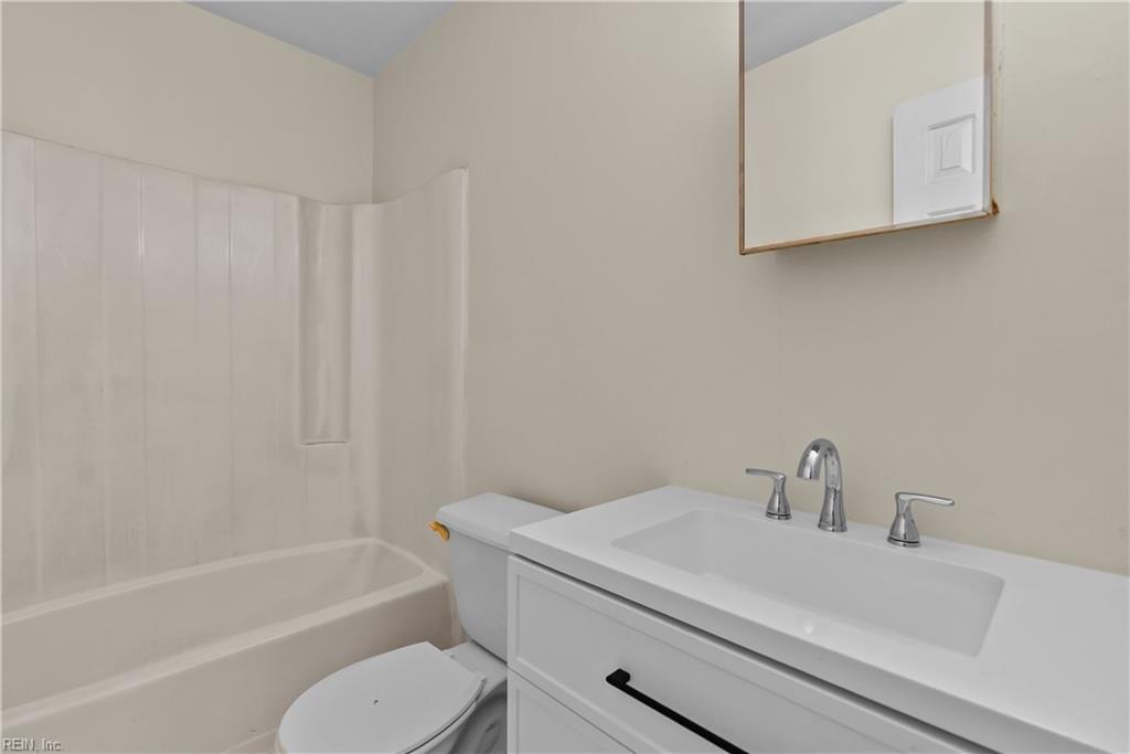454 Florida Ave Property Photo 20