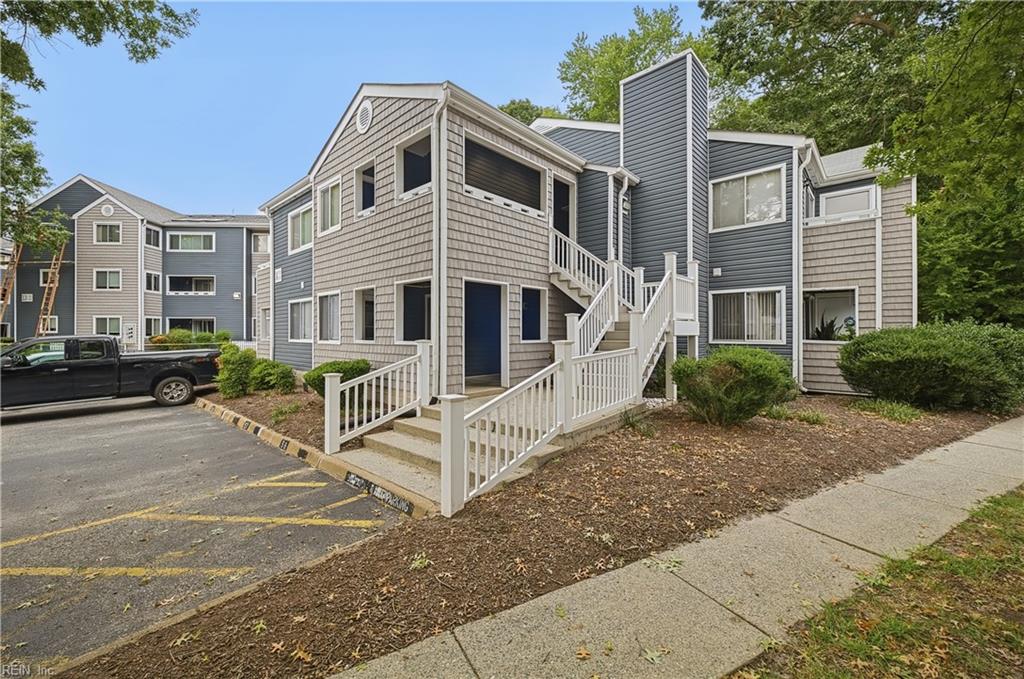288 Nantucket Pl Property Photo 1