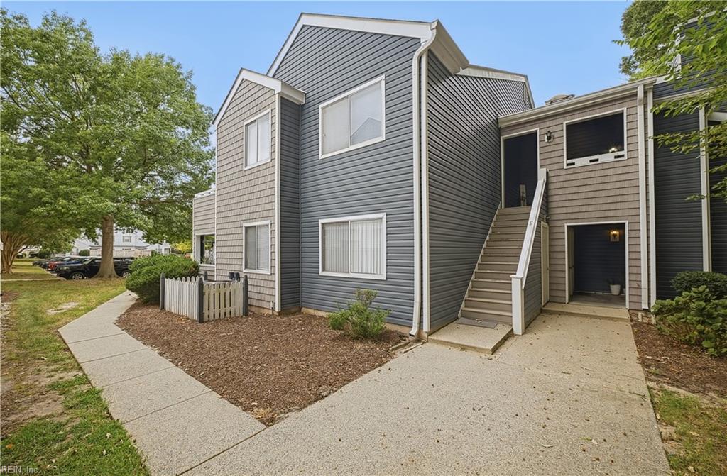 288 Nantucket Pl Property Photo 2