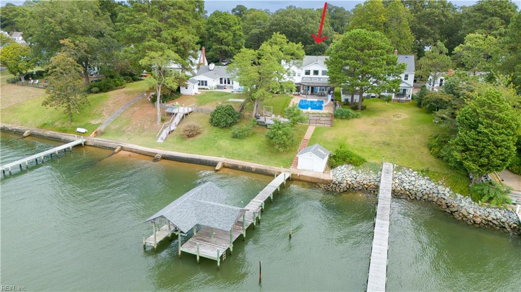 9707 River Rd Property Photo 8