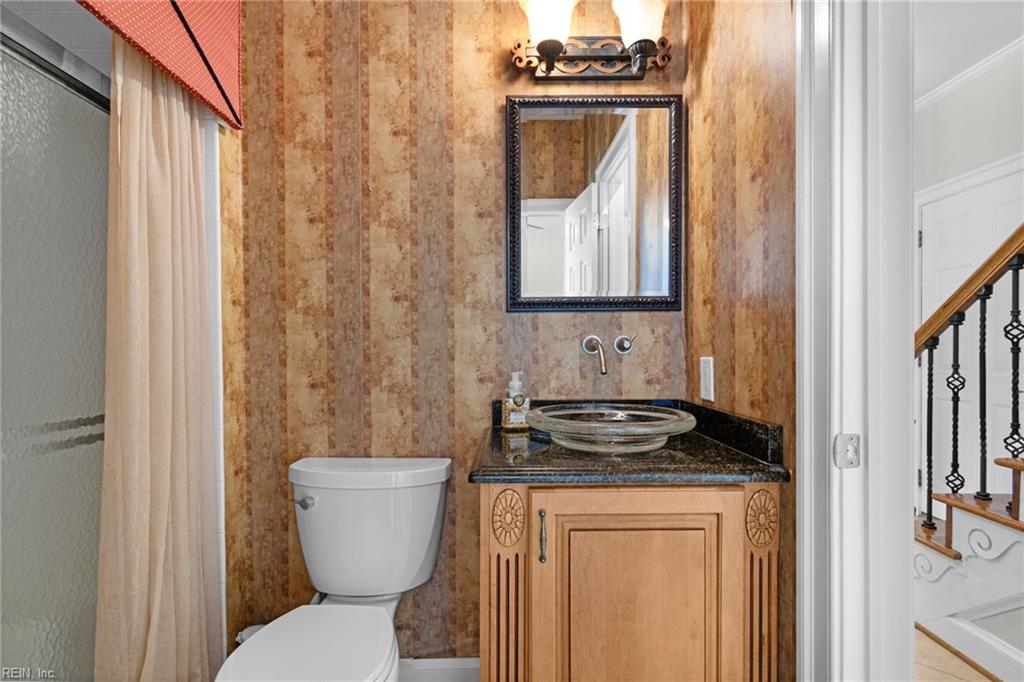 817 Maple Forest Ct Property Photo 20