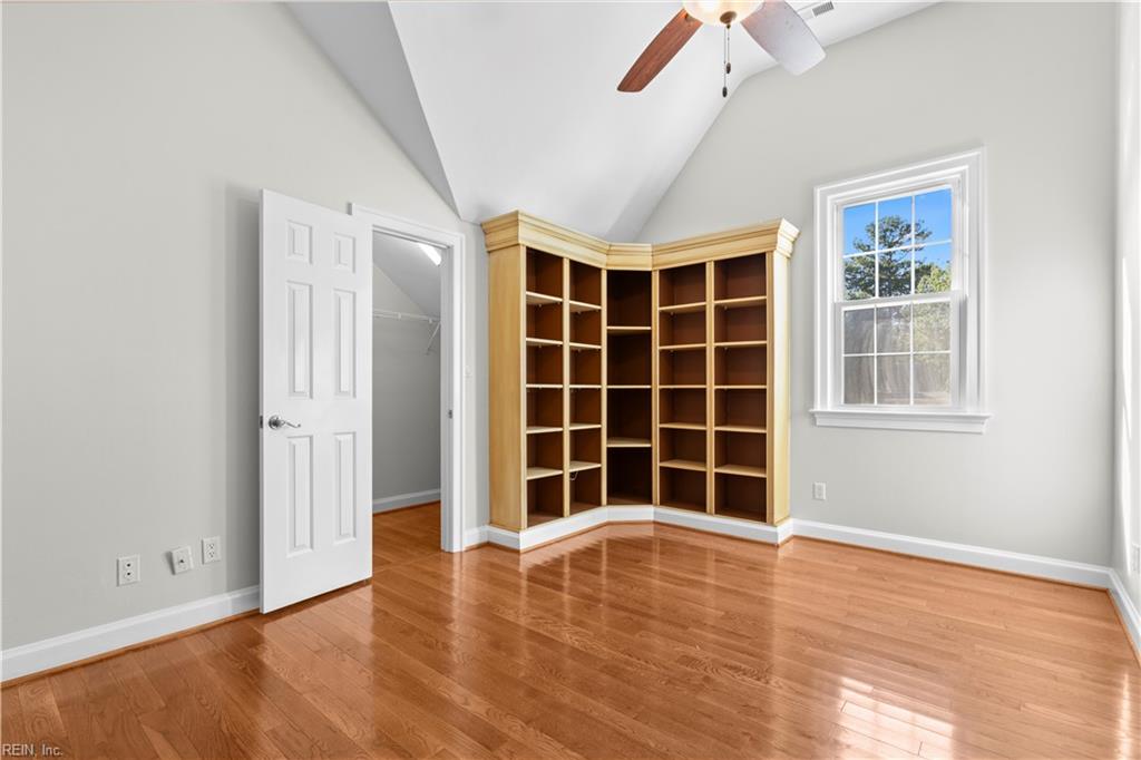817 Maple Forest Ct Property Photo 29