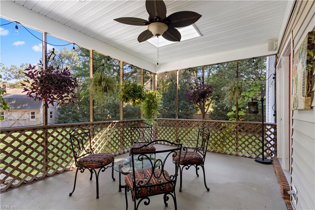 817 Maple Forest Ct Property Photo 43