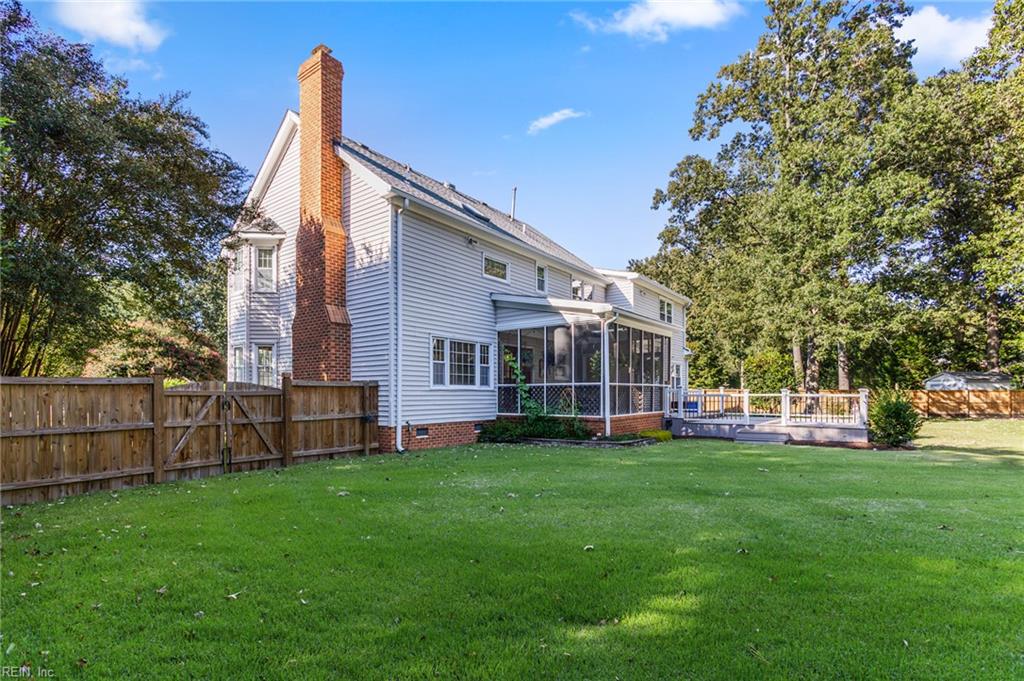 817 Maple Forest Ct Property Photo 46