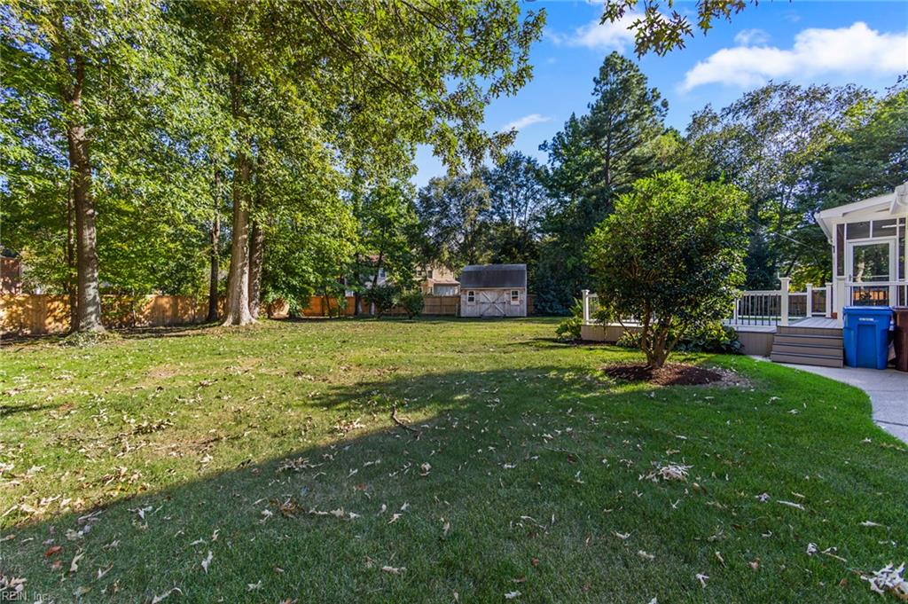 817 Maple Forest Ct Property Photo 48