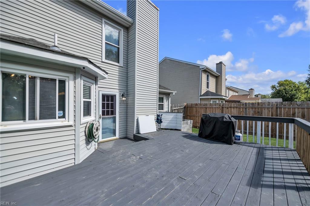 1449 Eddystone Dr Property Photo 3