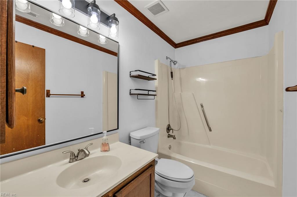 1449 Eddystone Dr Property Photo 25