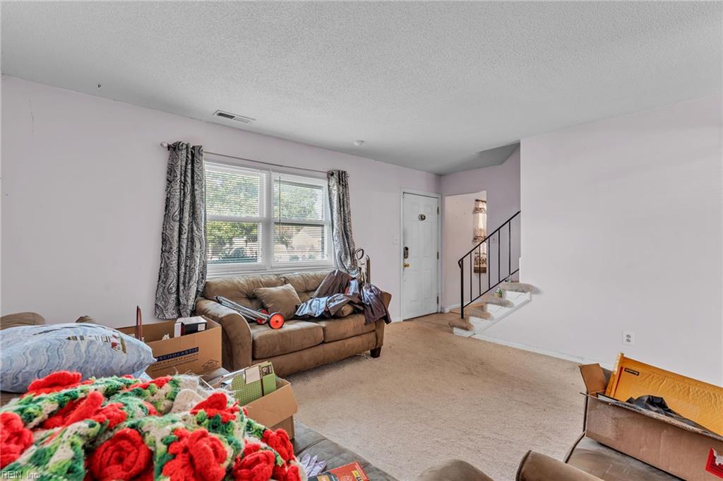 2913 Guther Pl Property Photo 6
