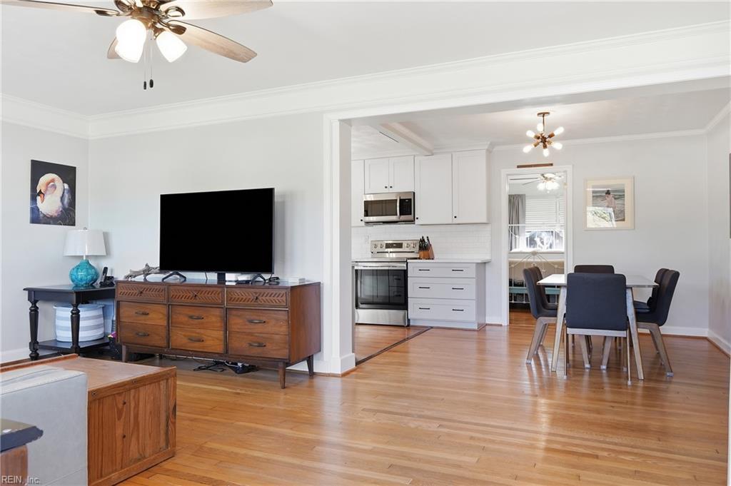8230 Danbury Ct Property Photo 5