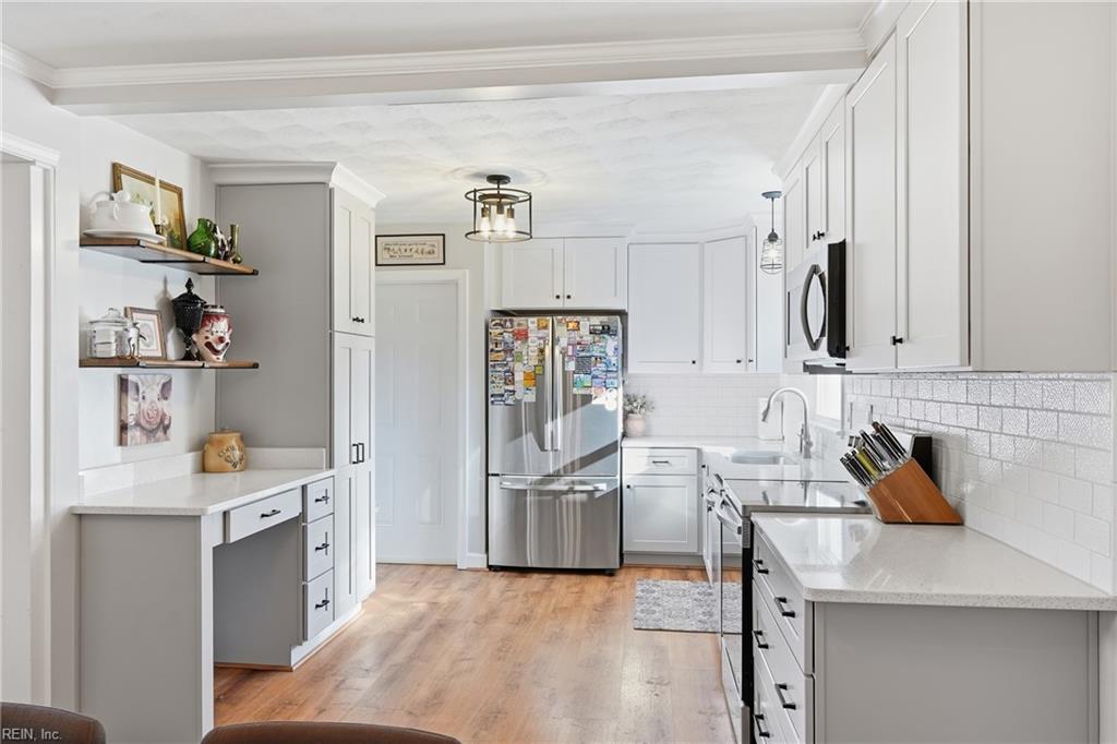 8230 Danbury Ct Property Photo 8