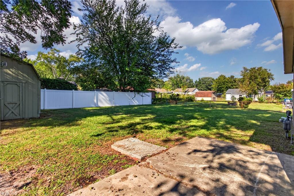 117 Jenness Ln Property Photo 16