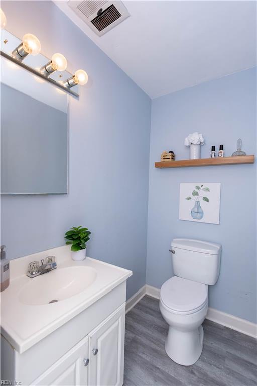 302 Beechmount Dr Property Photo 6