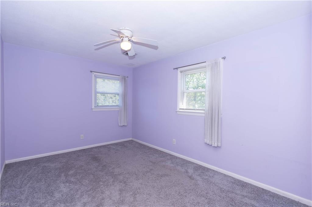 302 Beechmount Dr Property Photo 13