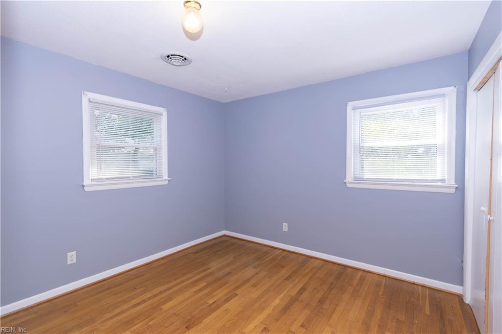302 Beechmount Dr Property Photo 15