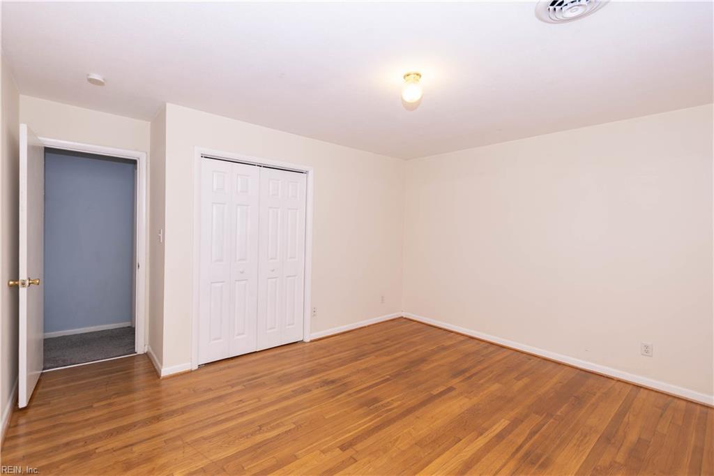 302 Beechmount Dr Property Photo 18