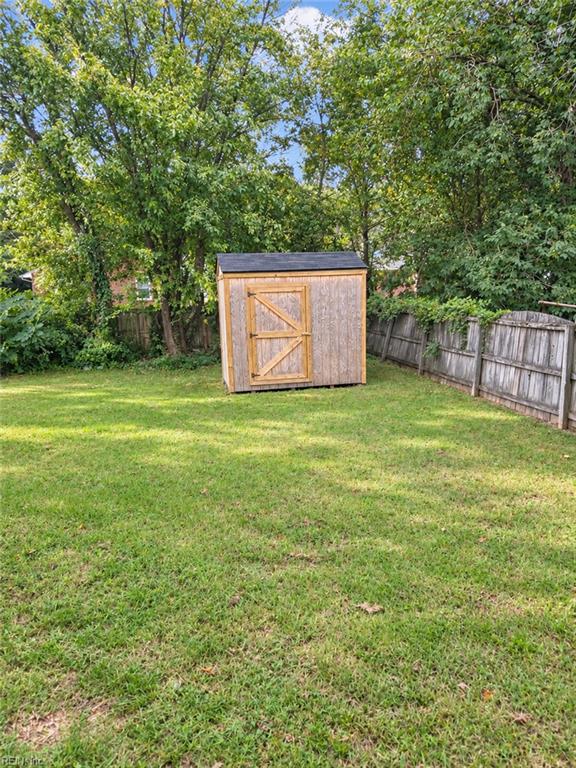 35 Moss Ave Property Photo 9