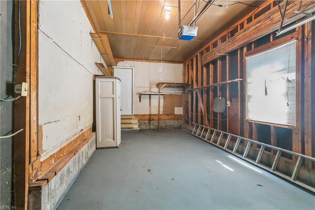 682 Village Green Pw Property Photo 19