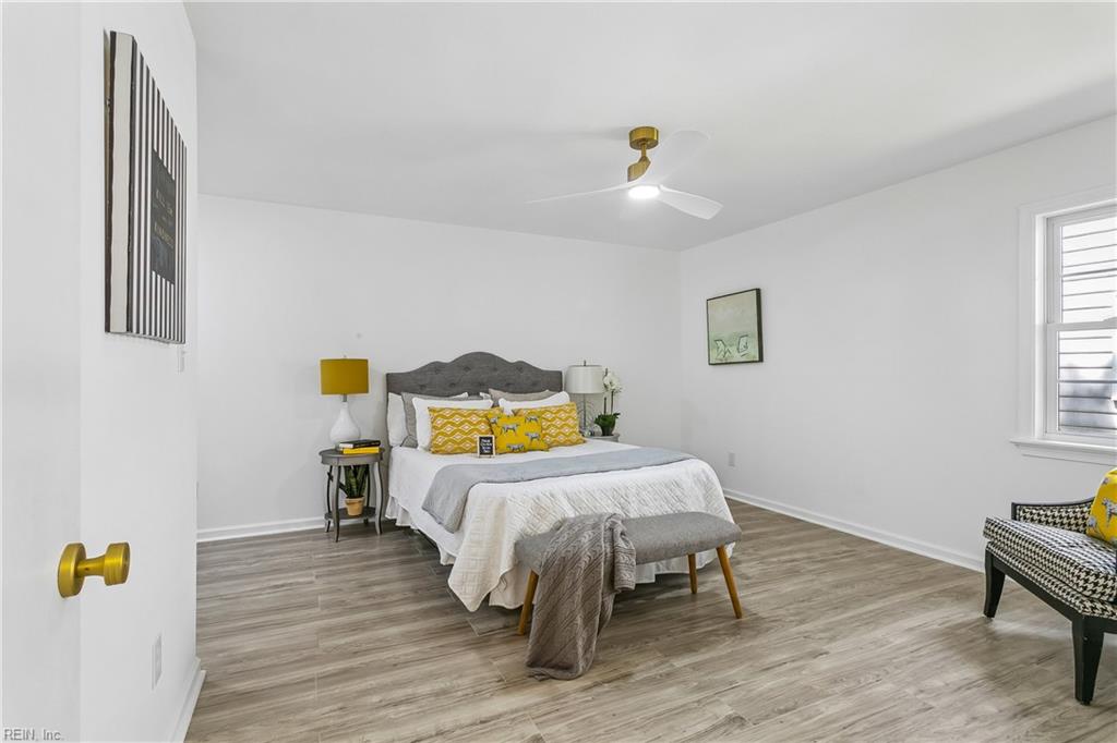 682 Village Green Pw Property Photo 32