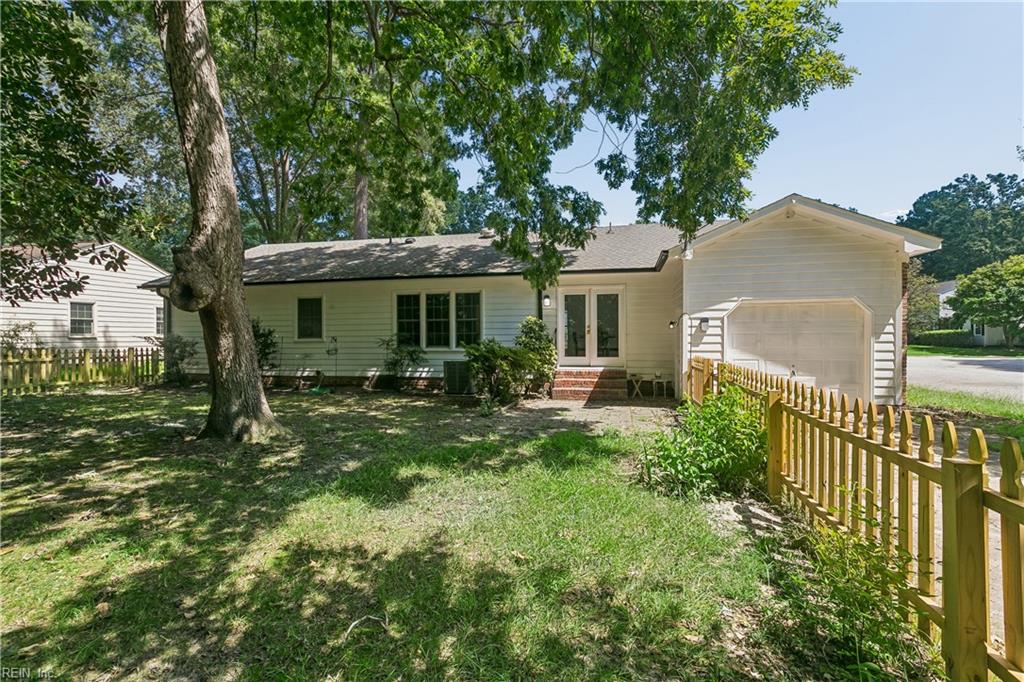 682 Village Green Pw Property Photo 37