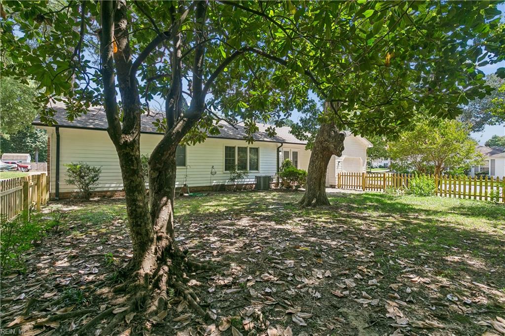 682 Village Green Pw Property Photo 39