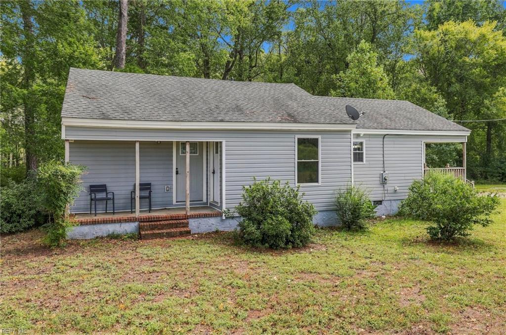 400 Pioneer Rd Property Photo 2