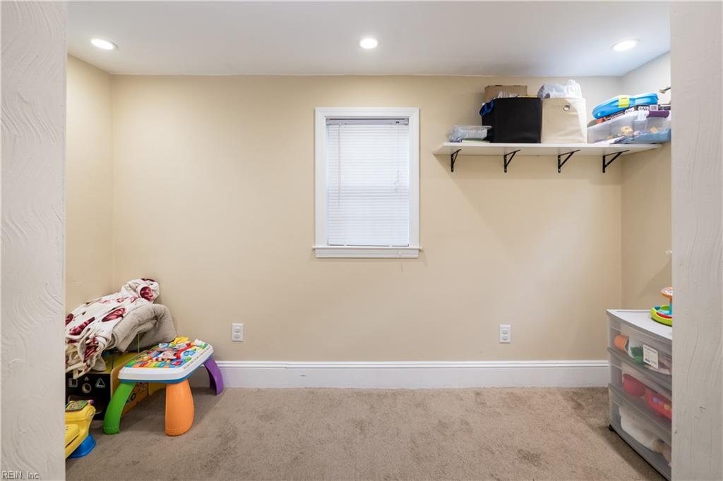 2608 Bapaume Ave Property Photo 8