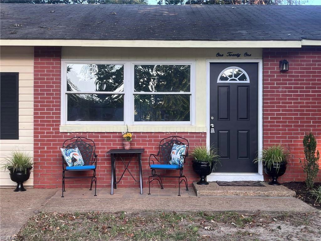 121 Duval Ct Property Photo 2