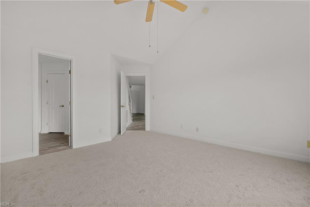 302 Mainsail Dr Property Photo 15