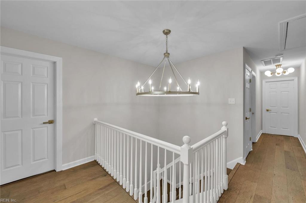 8 White House Dr Property Photo 22
