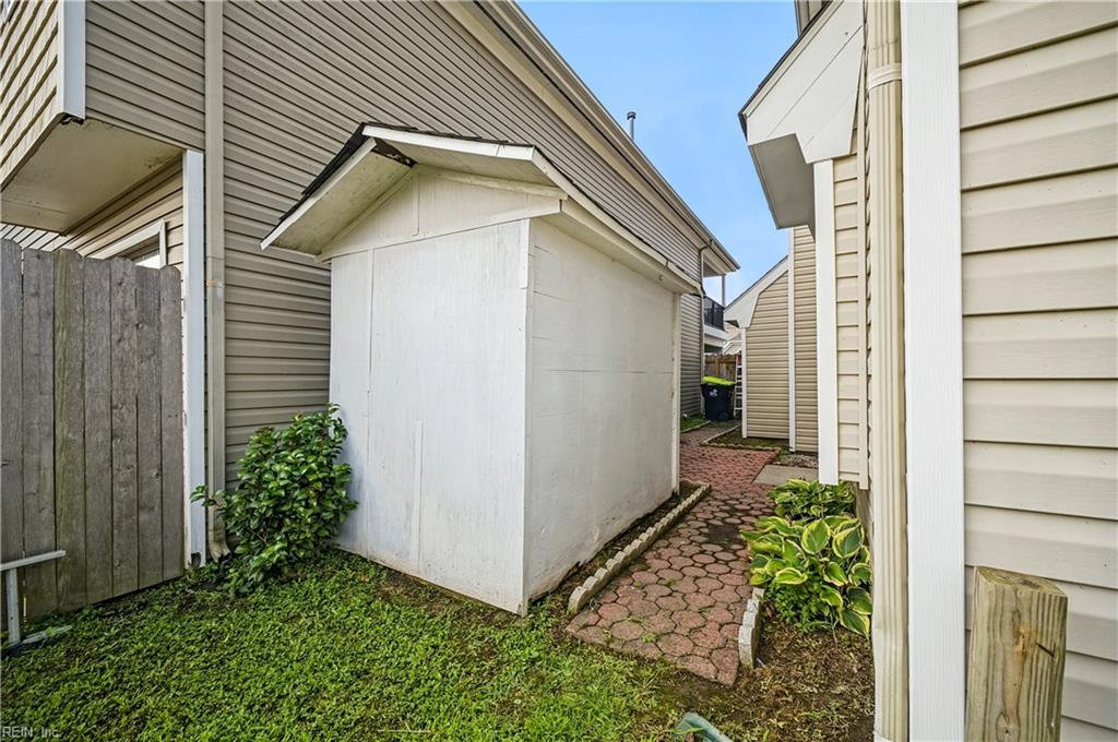 5484 Bulls Bay Dr Property Photo 40