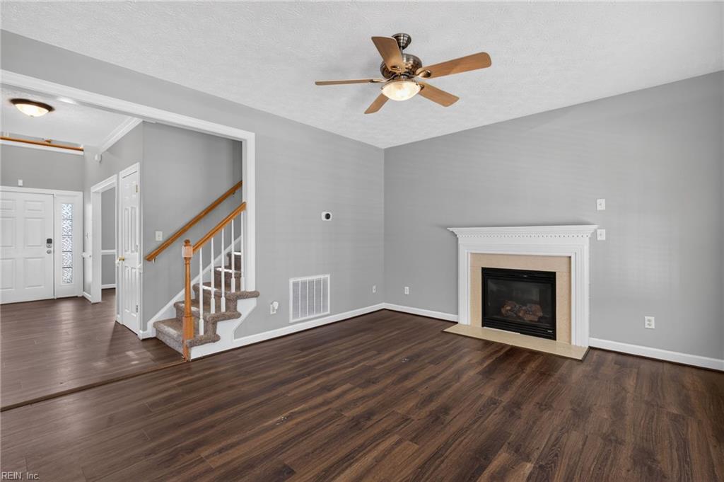 301 Forest View Ln Property Photo 11