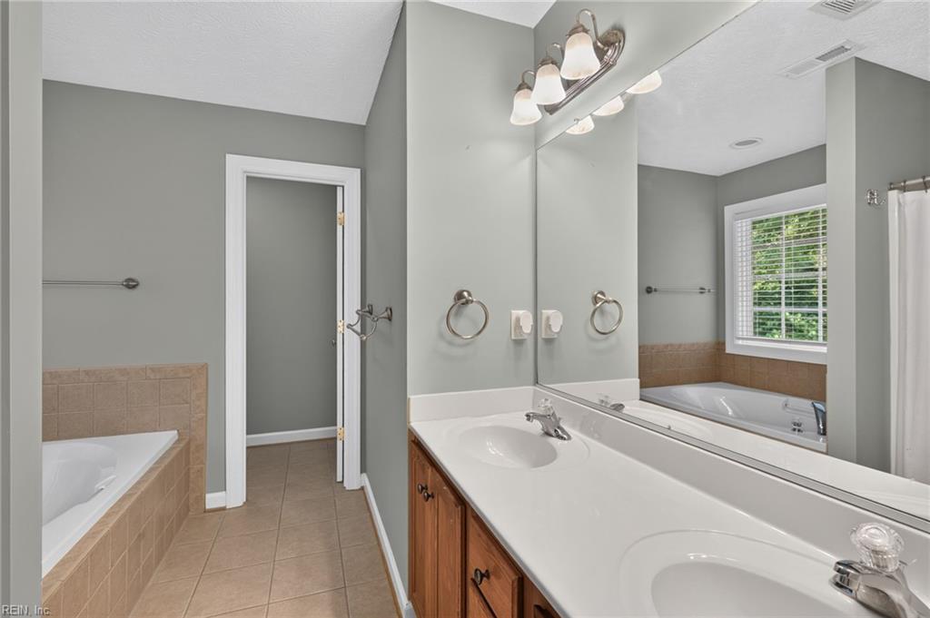 301 Forest View Ln Property Photo 29